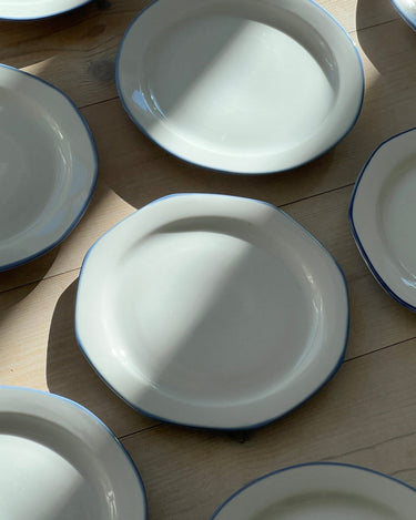 Blue rim lunch plates (11 pcs) - NEROLI