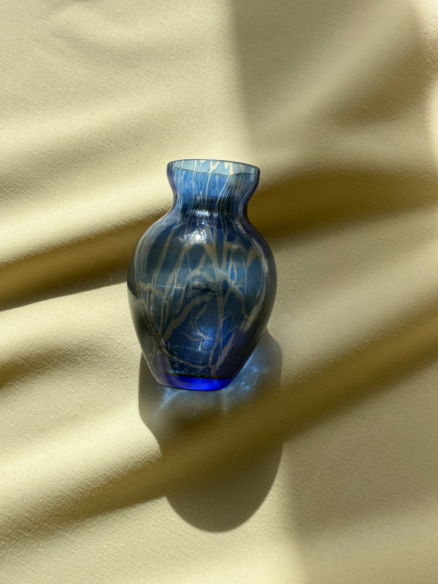 Blue vase - NEROLI