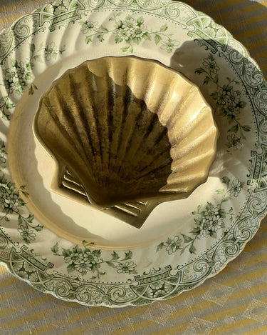 Brass clam dish - NEROLI