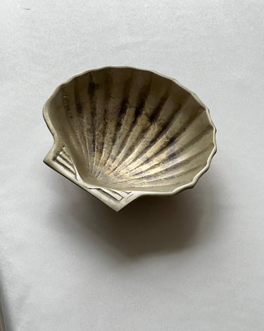 Brass clam dish - NEROLI