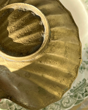 Brass clam dish - NEROLI
