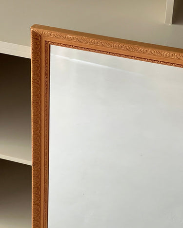 Carved mirror - NEROLI