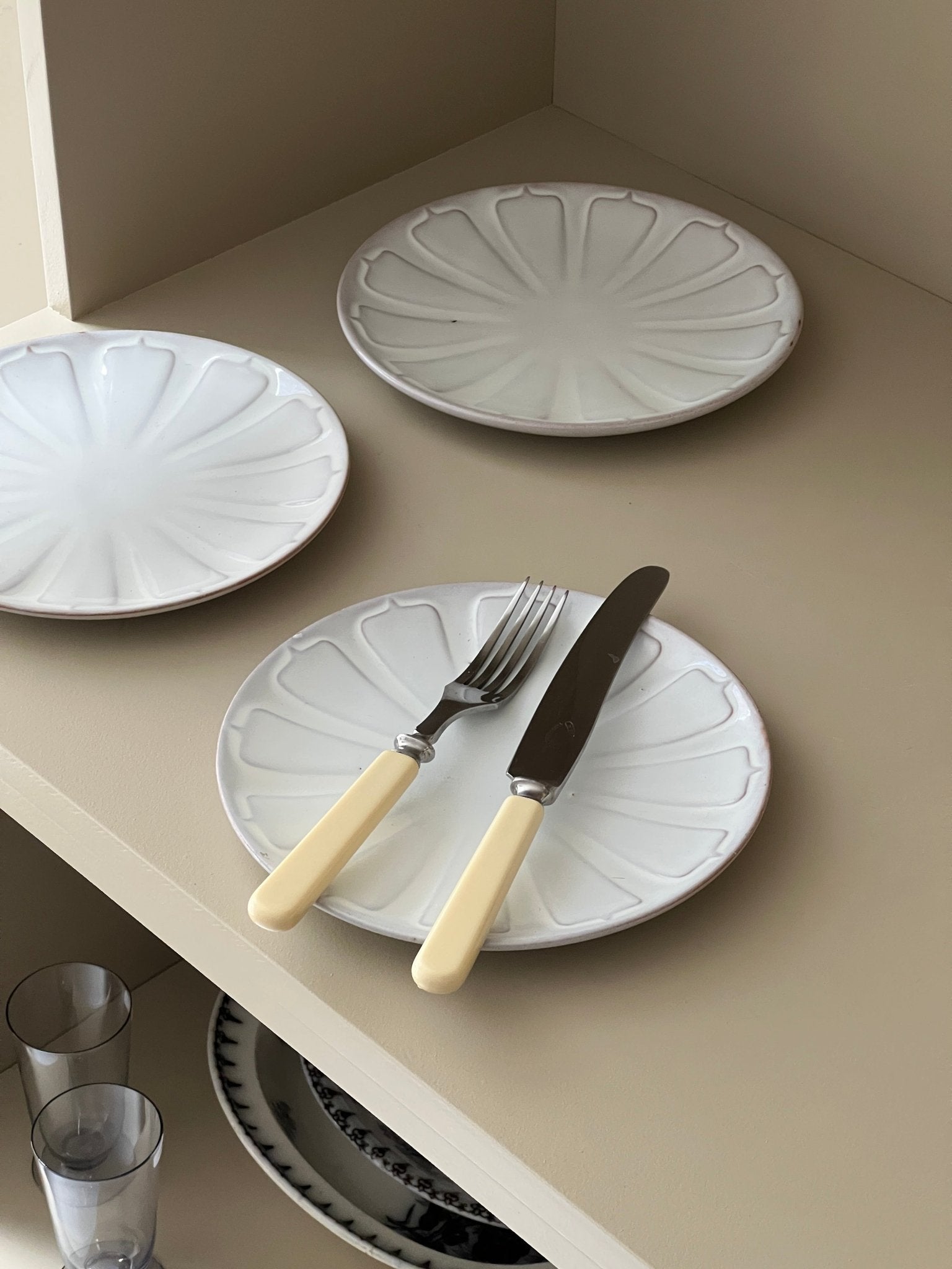 Ceramic plates (3 pcs) - NEROLI