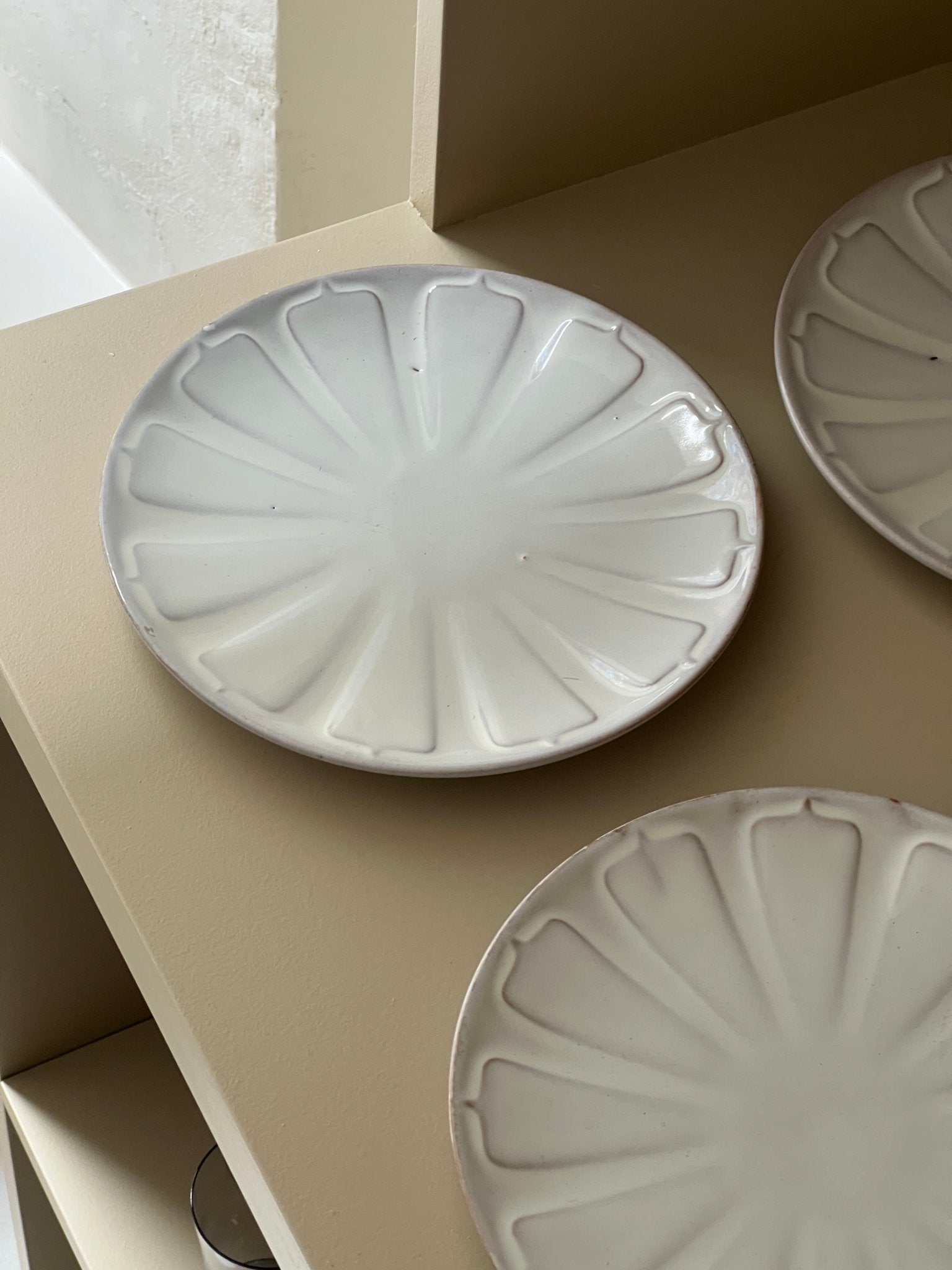 Ceramic plates (3 pcs) - NEROLI