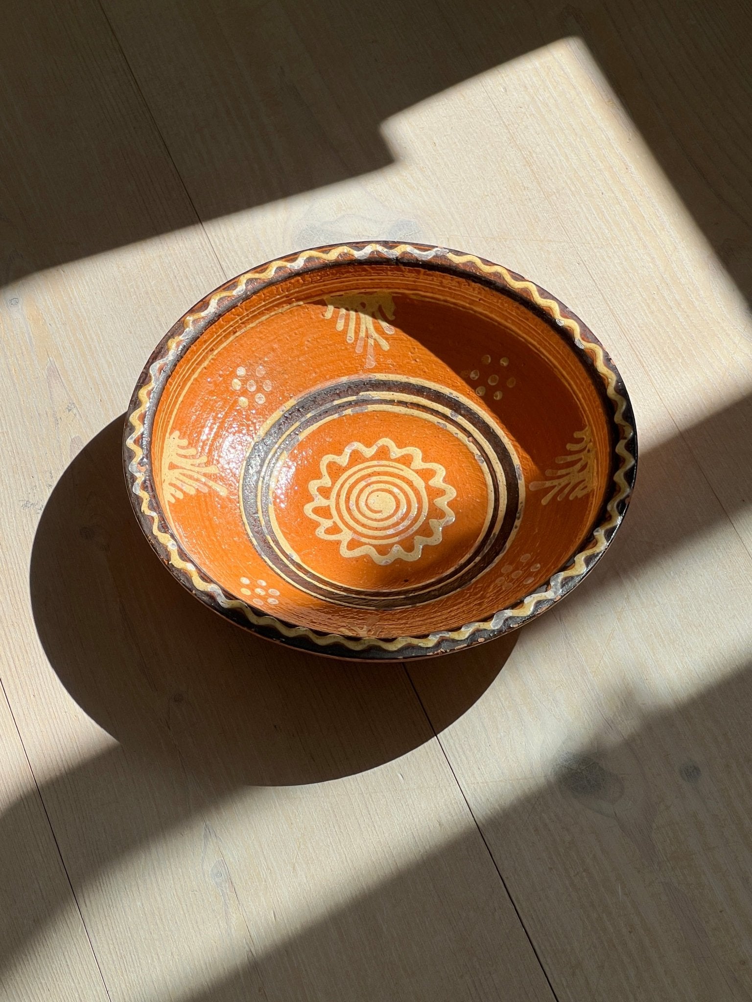 Ceramic wall bowl - NEROLI