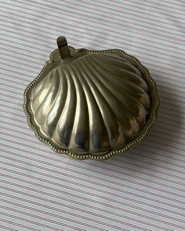 Clam shell jewelry box - NEROLI