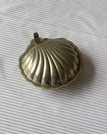 Clam shell jewelry box - NEROLI