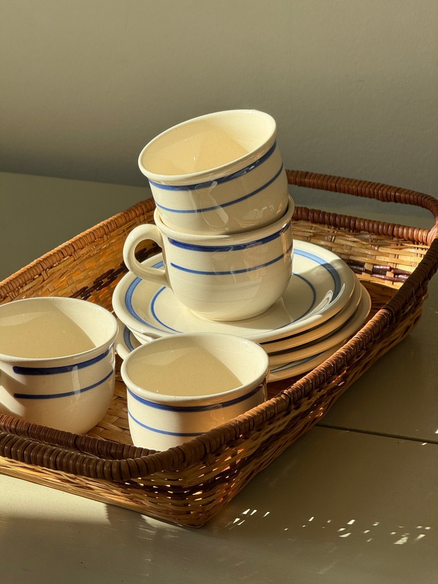 Cups and saucers (4 sets) - NEROLI