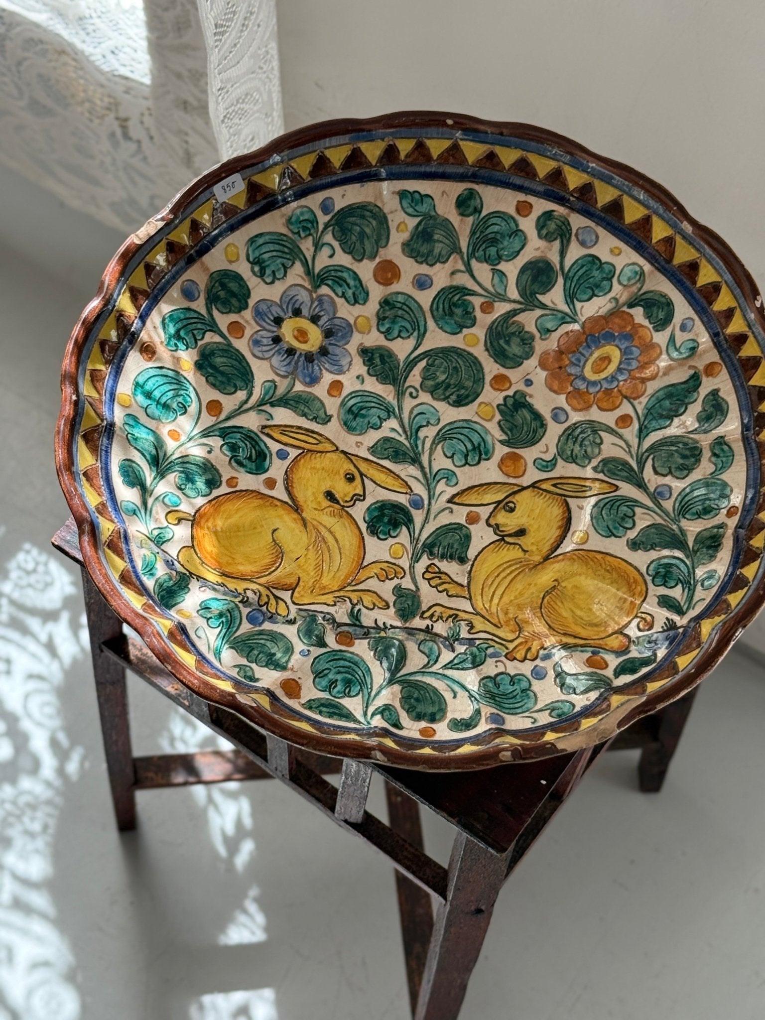 Deruta ceramic platter - NEROLI