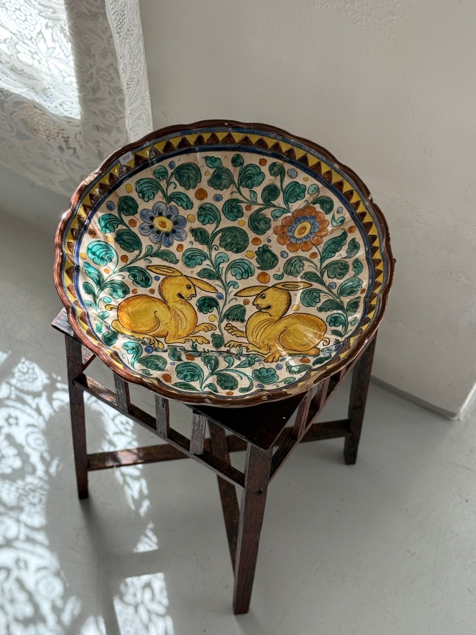 Deruta ceramic platter - NEROLI