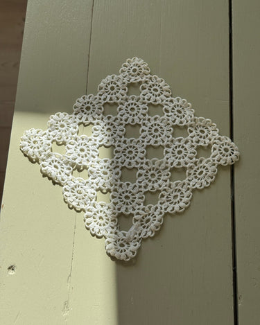 Doily - NEROLI