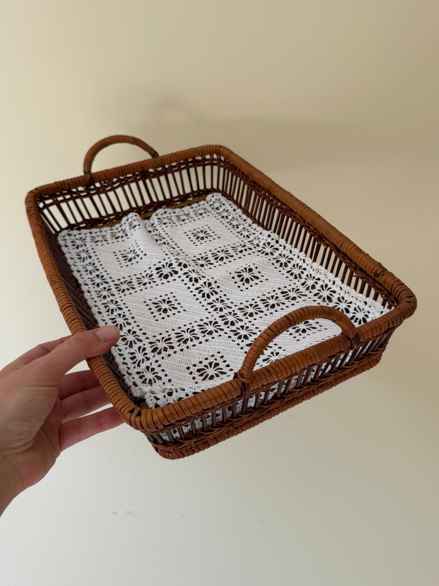 Doily - NEROLI