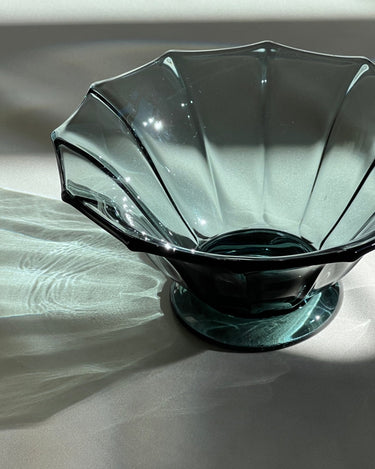 Emerald black glass bowl - NEROLI