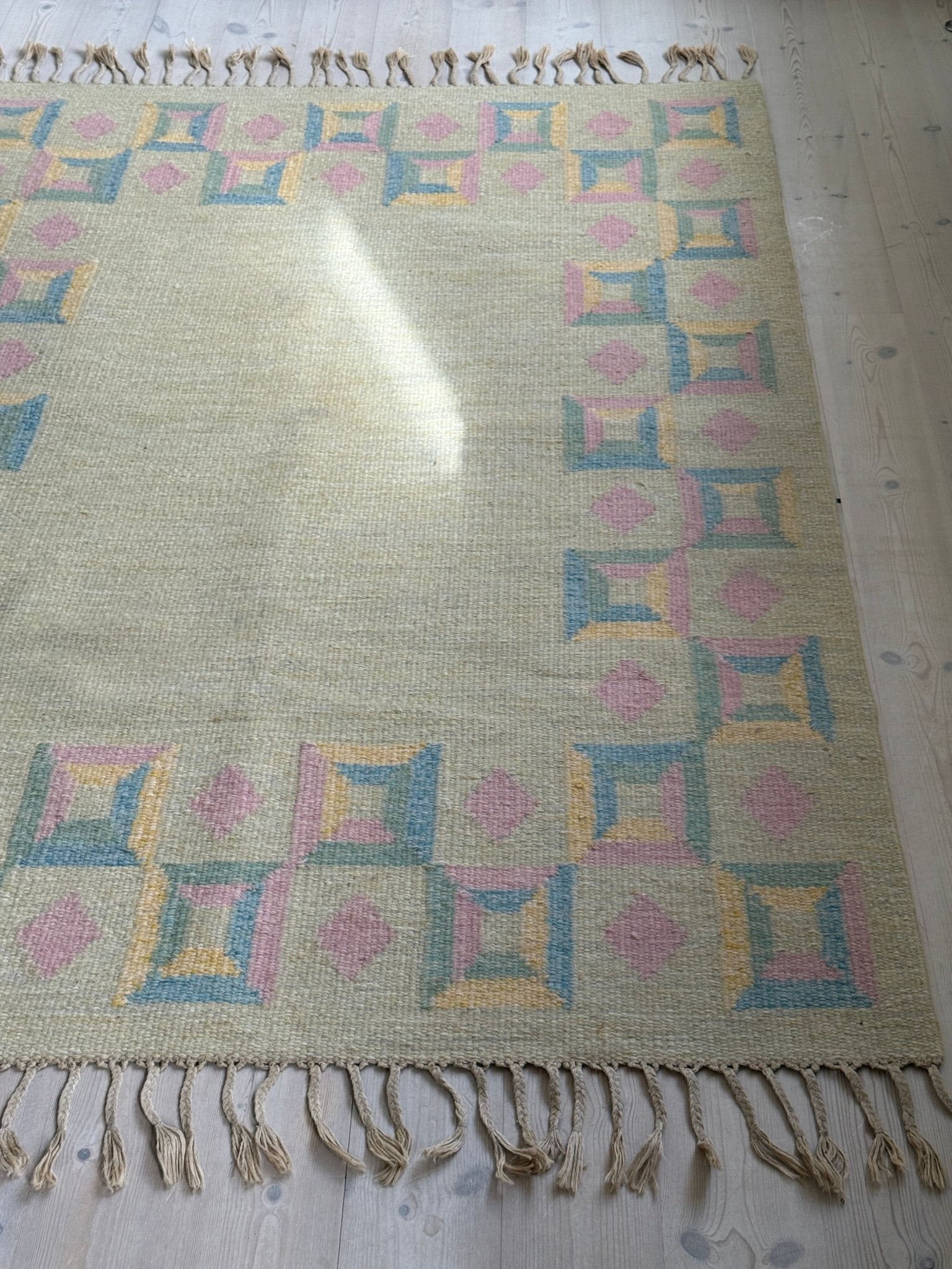 Flatweave rug - NEROLI