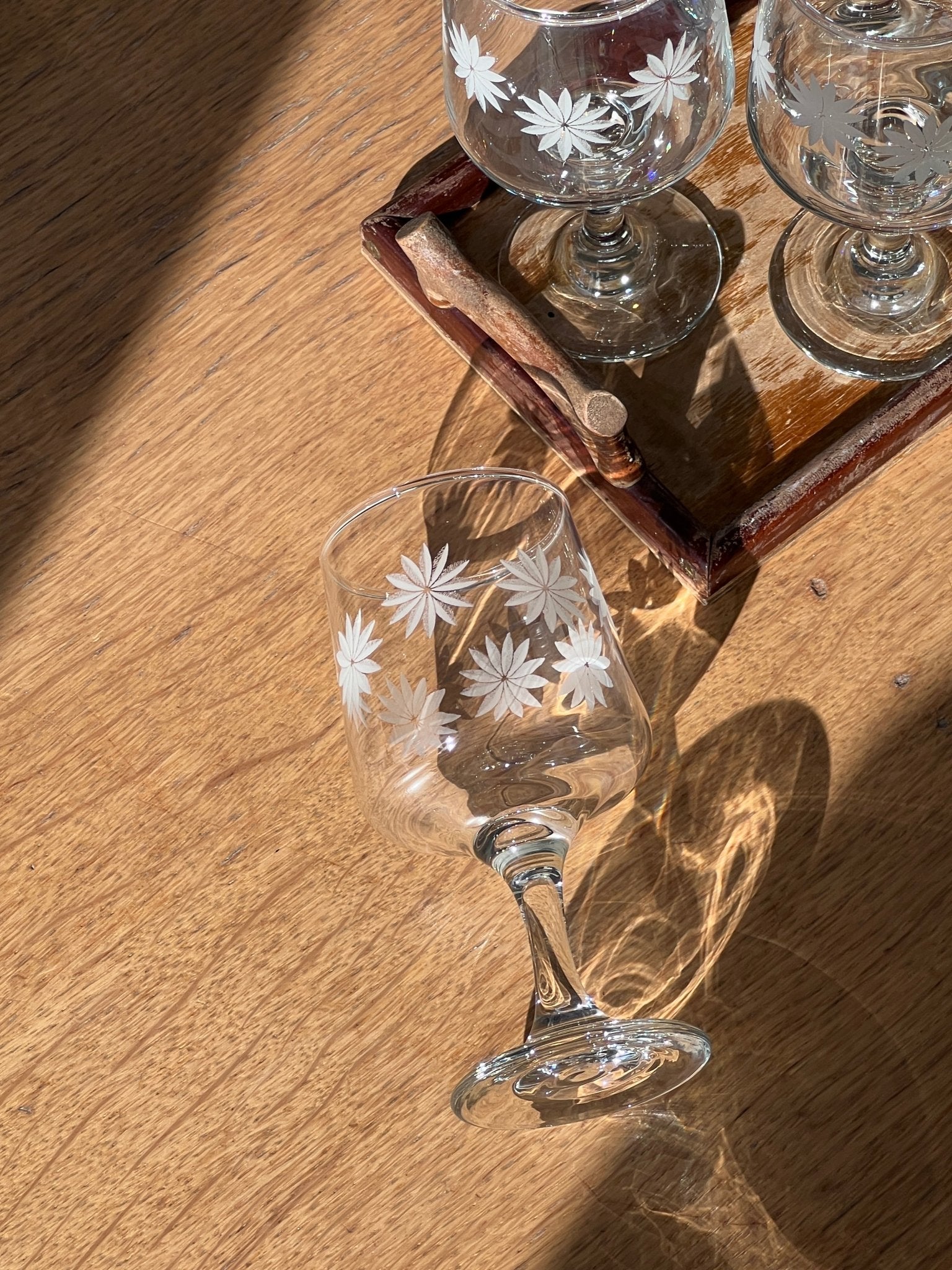 Floral wine glasses - NEROLI