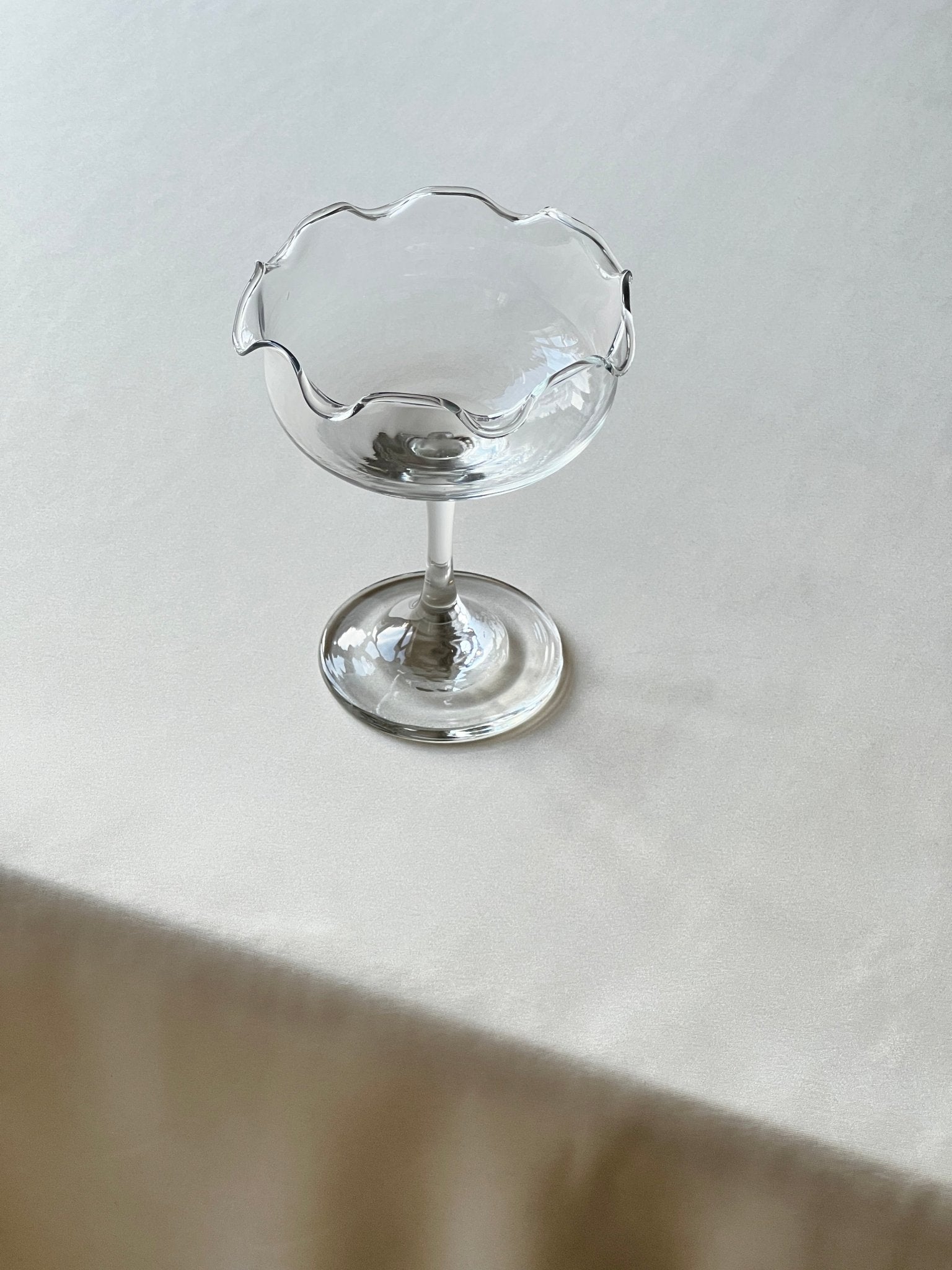 Footed glass bowl - NEROLI