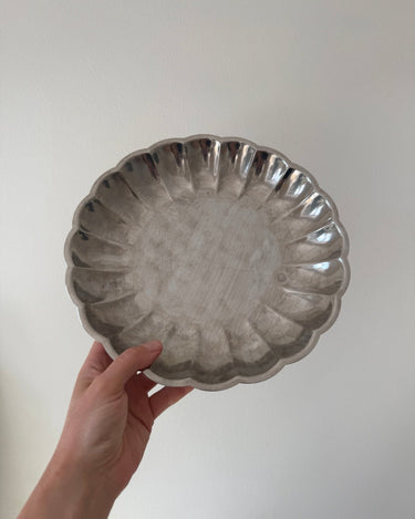 Footed steel platter - NEROLI