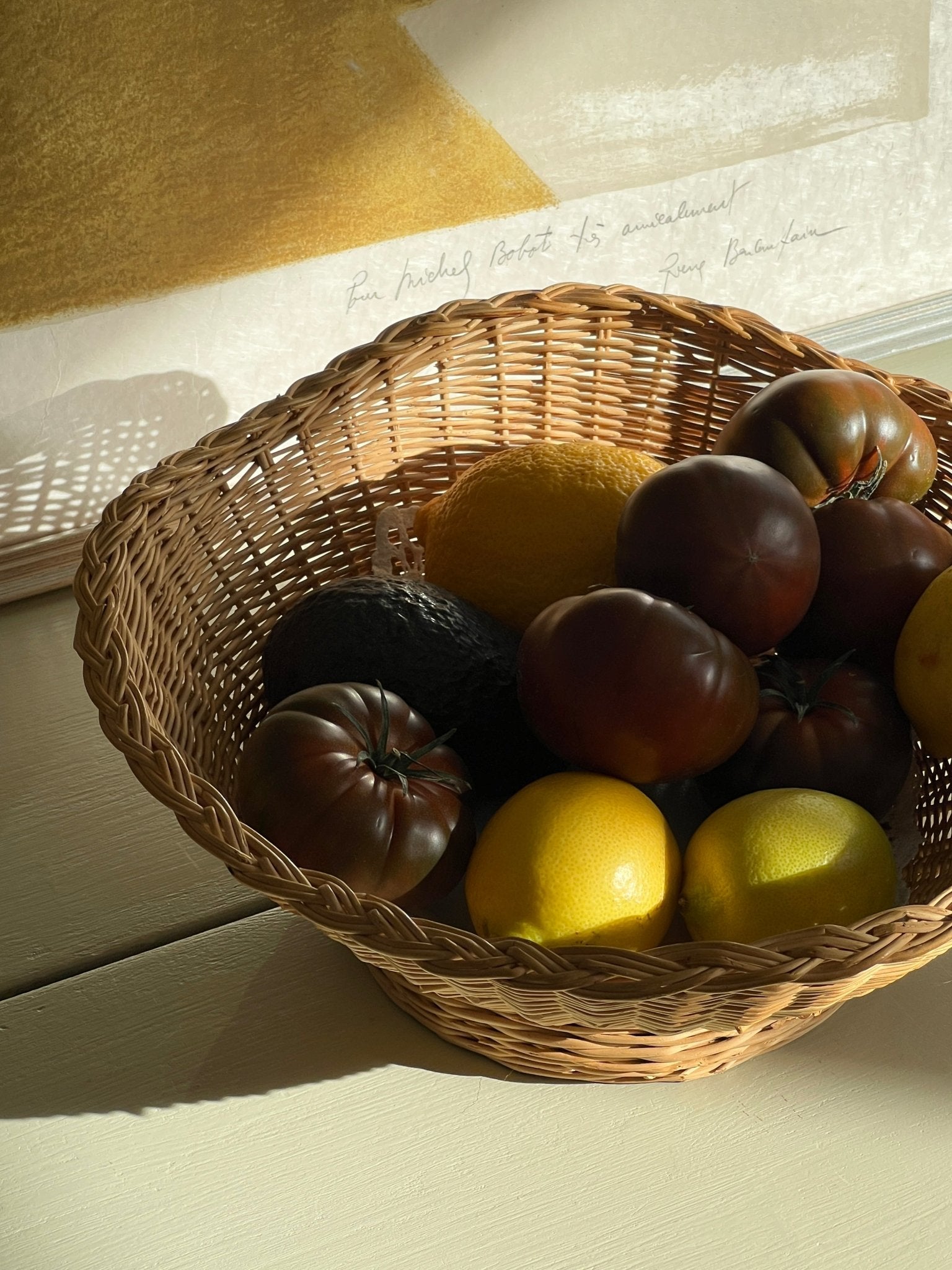 Footed wicker basket - NEROLI