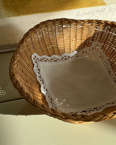 Footed wicker basket - NEROLI