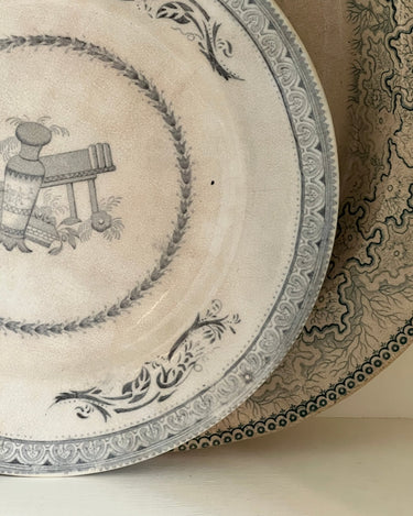 Grecian wall plate - NEROLI