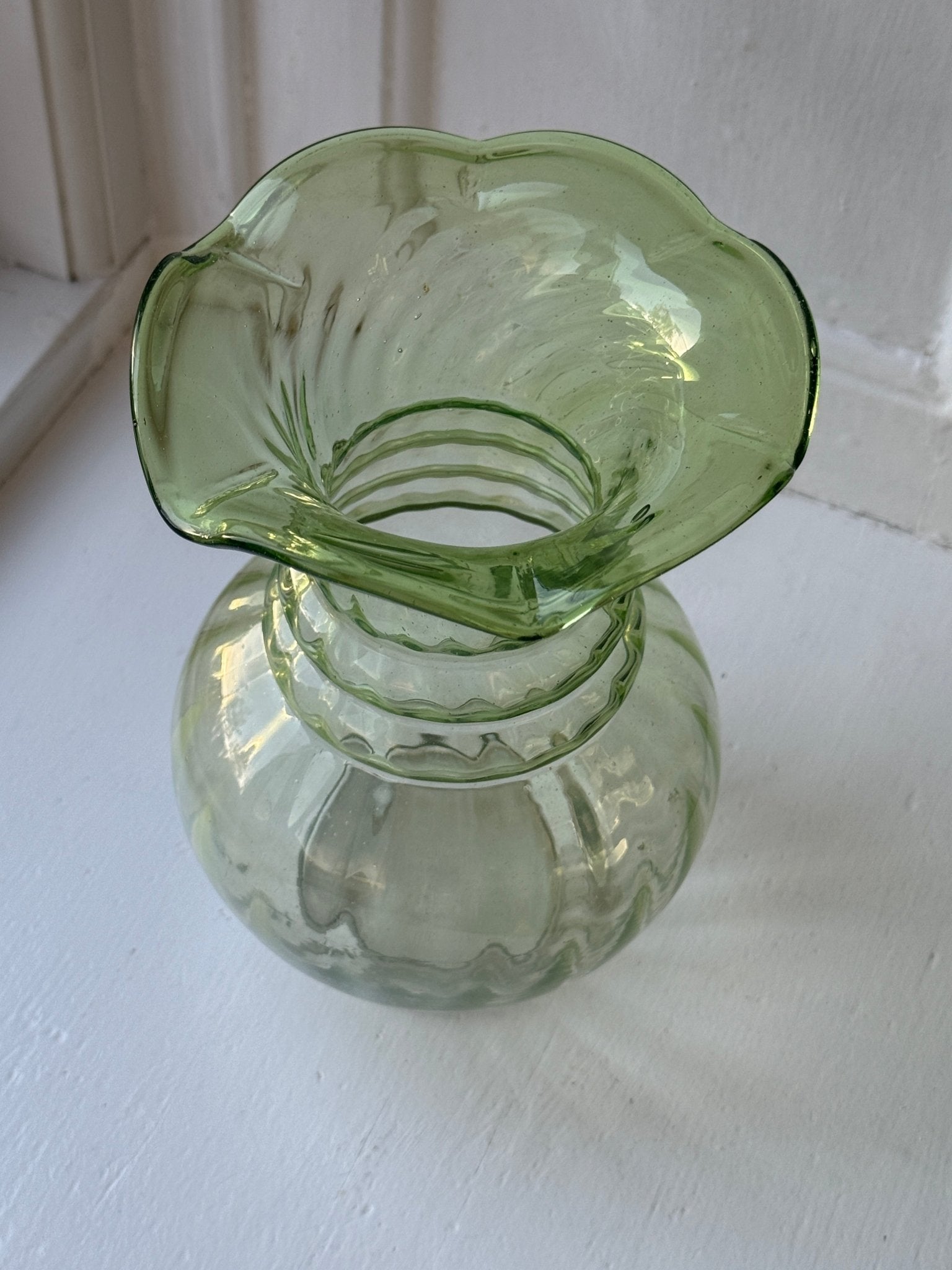 Green glass vase - NEROLI