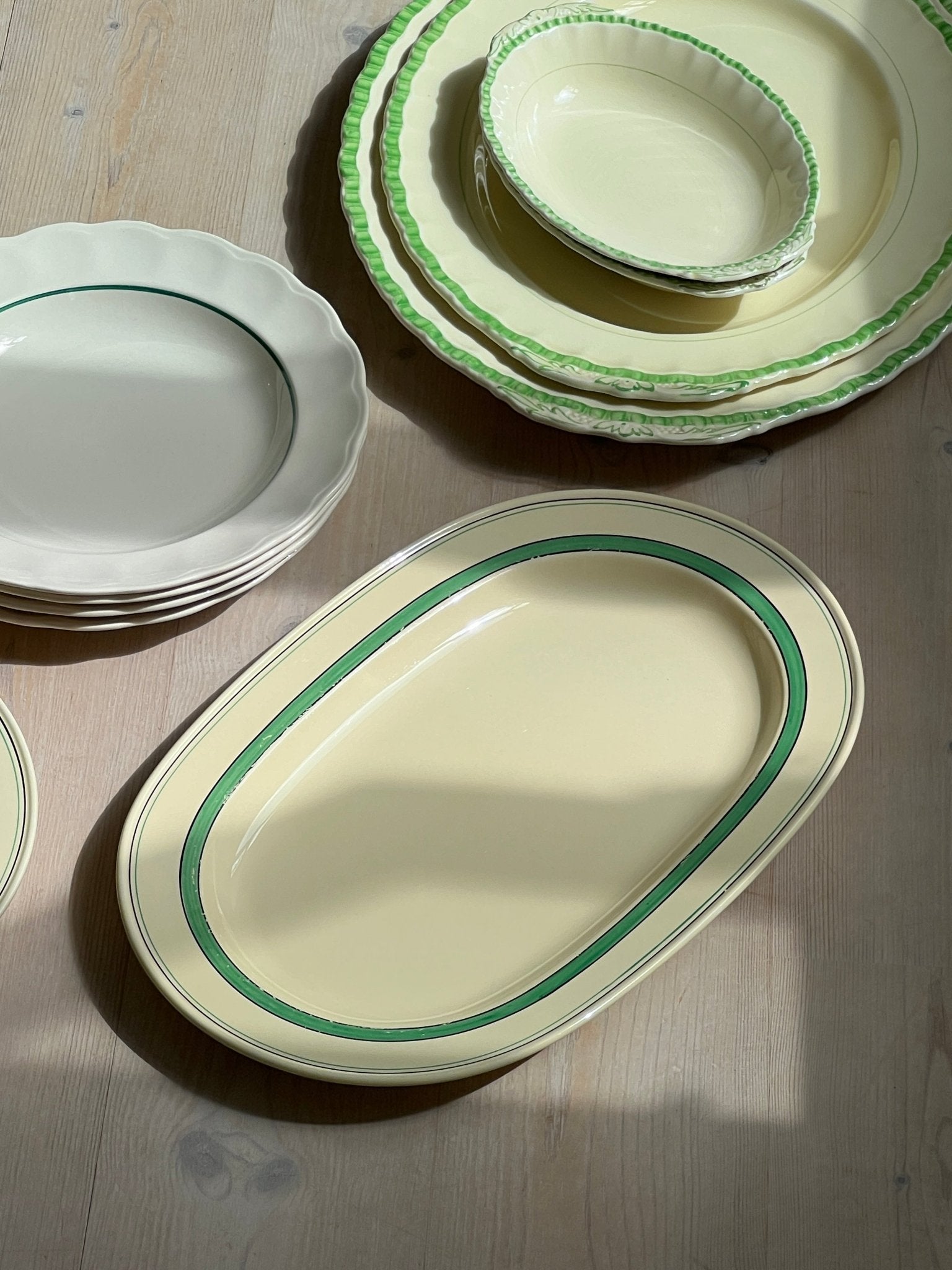 Green stripe platter - NEROLI