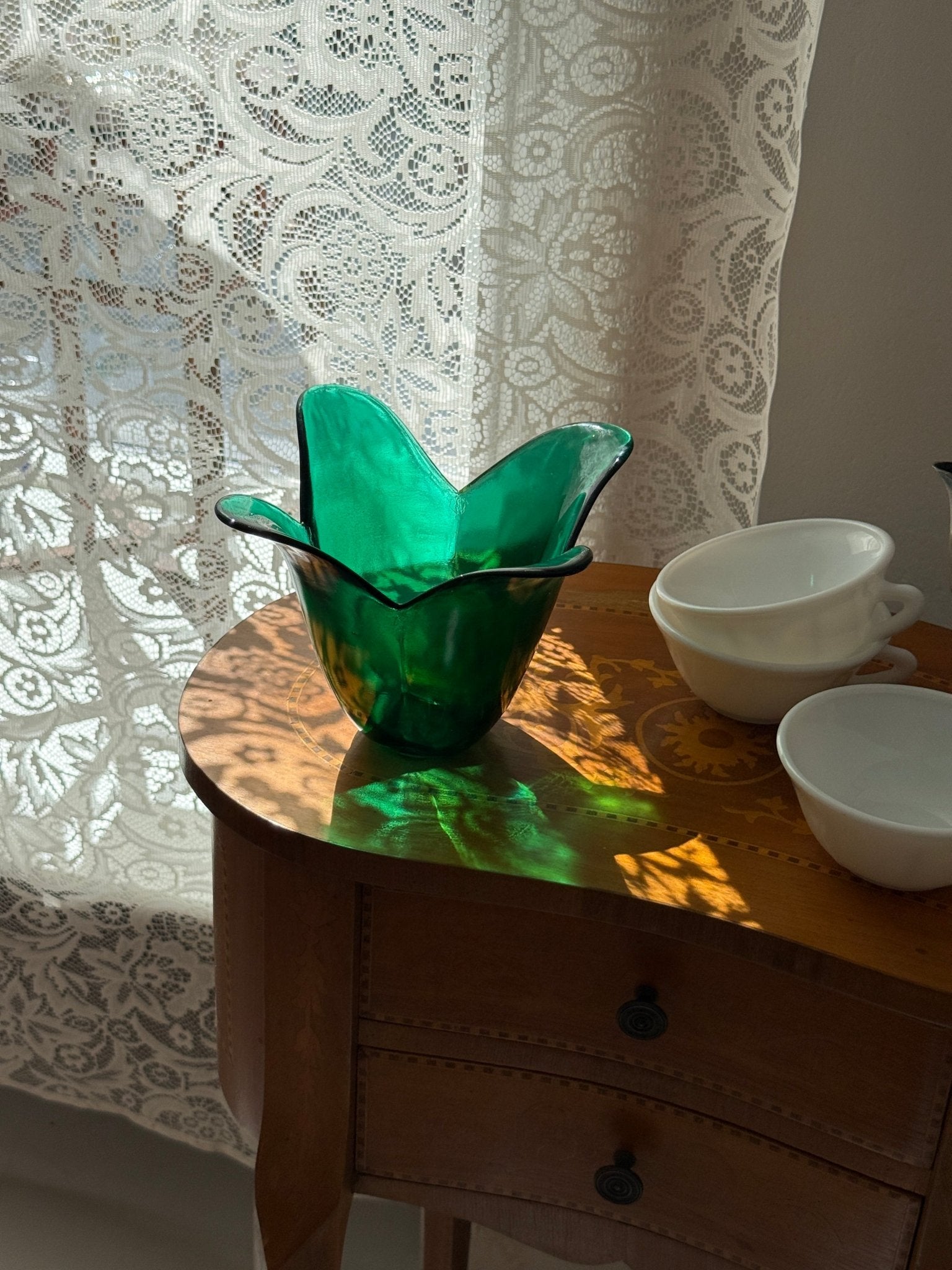 Green tulip vase - NEROLI