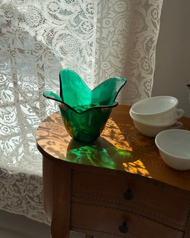 Green tulip vase - NEROLI