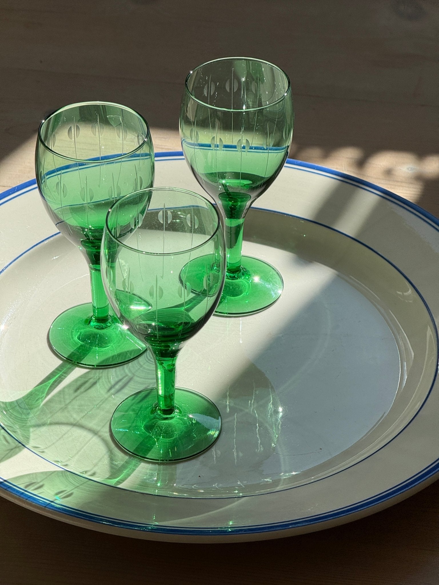 Green wine glasses (1 pc) - NEROLI