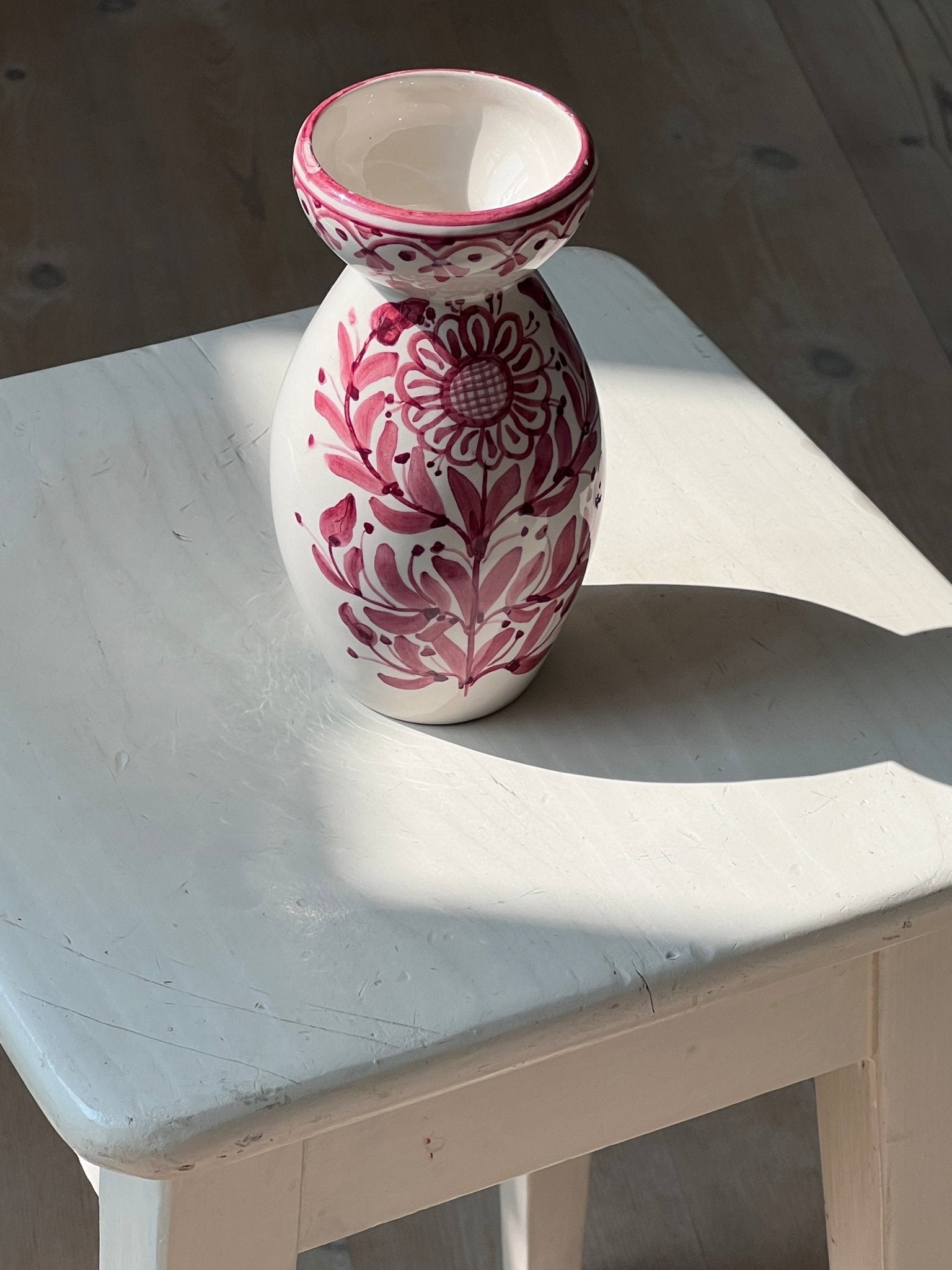 Handpainted vase - NEROLI