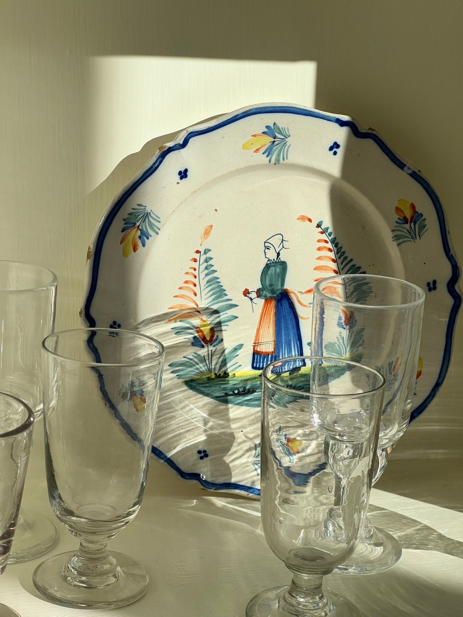 Henriot Quimper wall plate - NEROLI