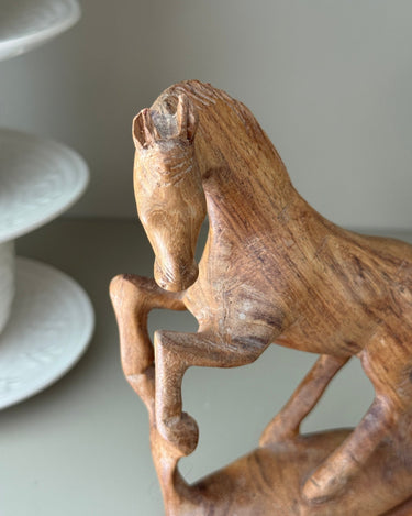 Horse sculpture - NEROLI