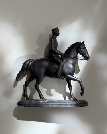Horse sculpture - NEROLI