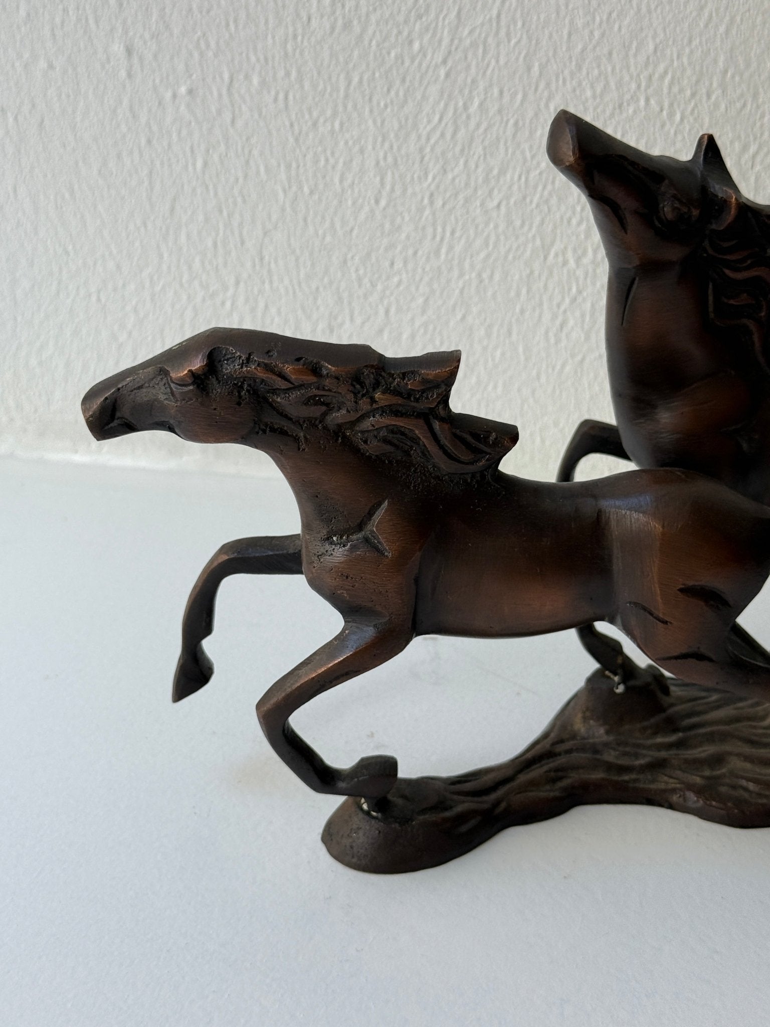 Horse sculpture - NEROLI