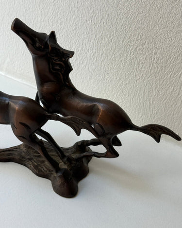 Horse sculpture - NEROLI