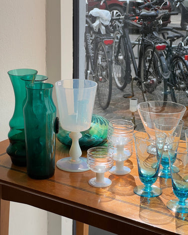 Iridescent opaline vase - NEROLI