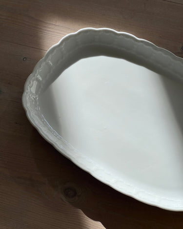 Lace edge platter - NEROLI