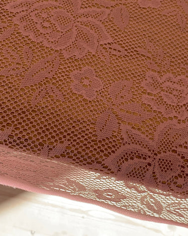 Lace tablecloth - NEROLI