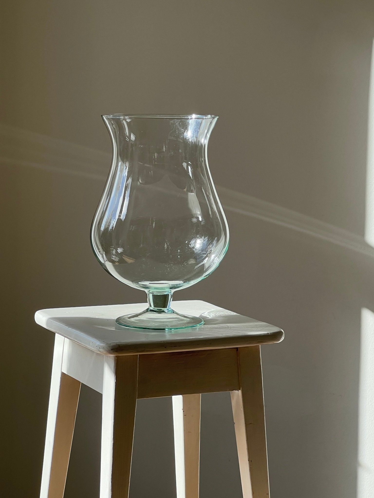 Large pedestal vase - NEROLI