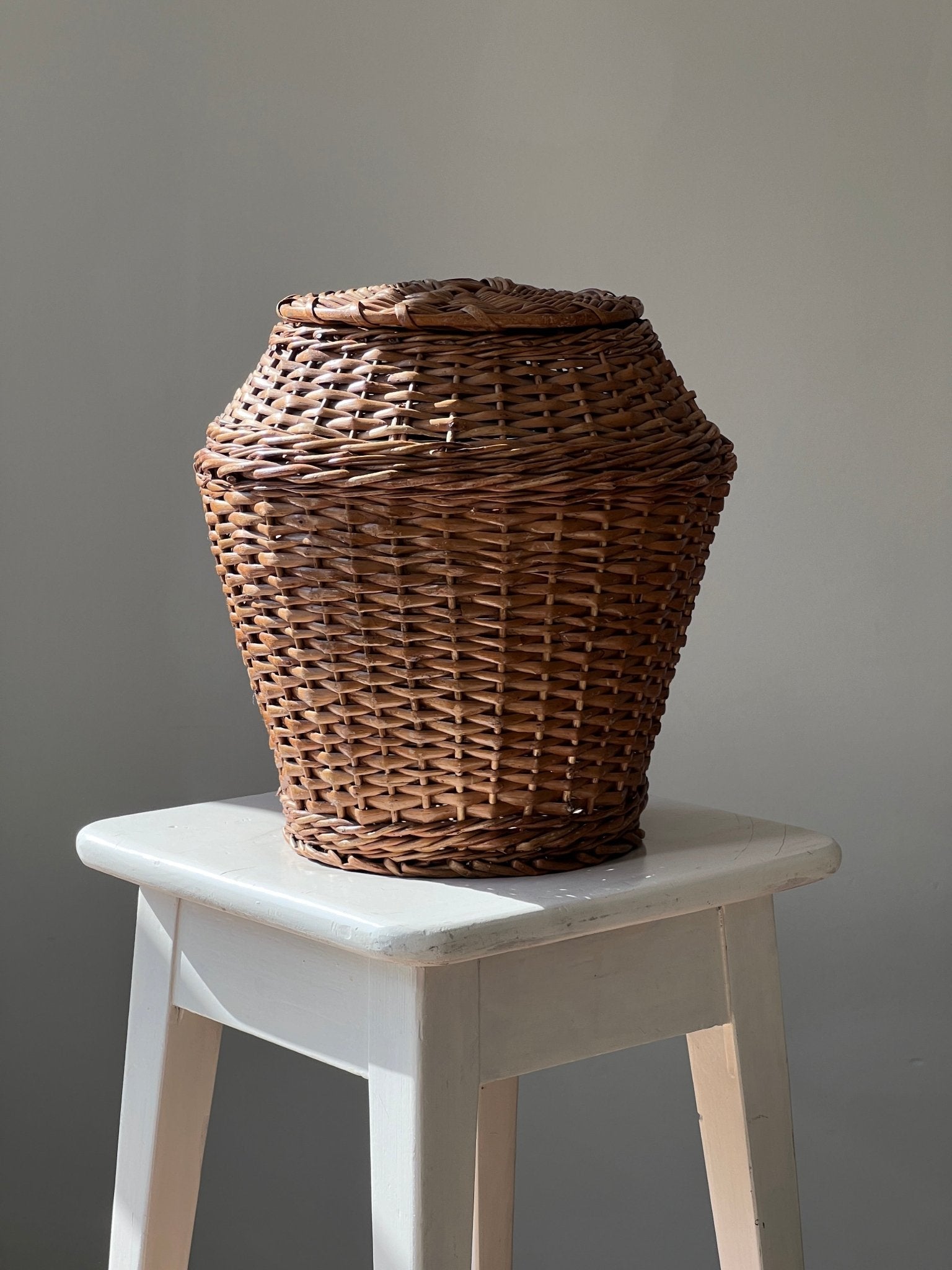 Lidded wicker basket - NEROLI