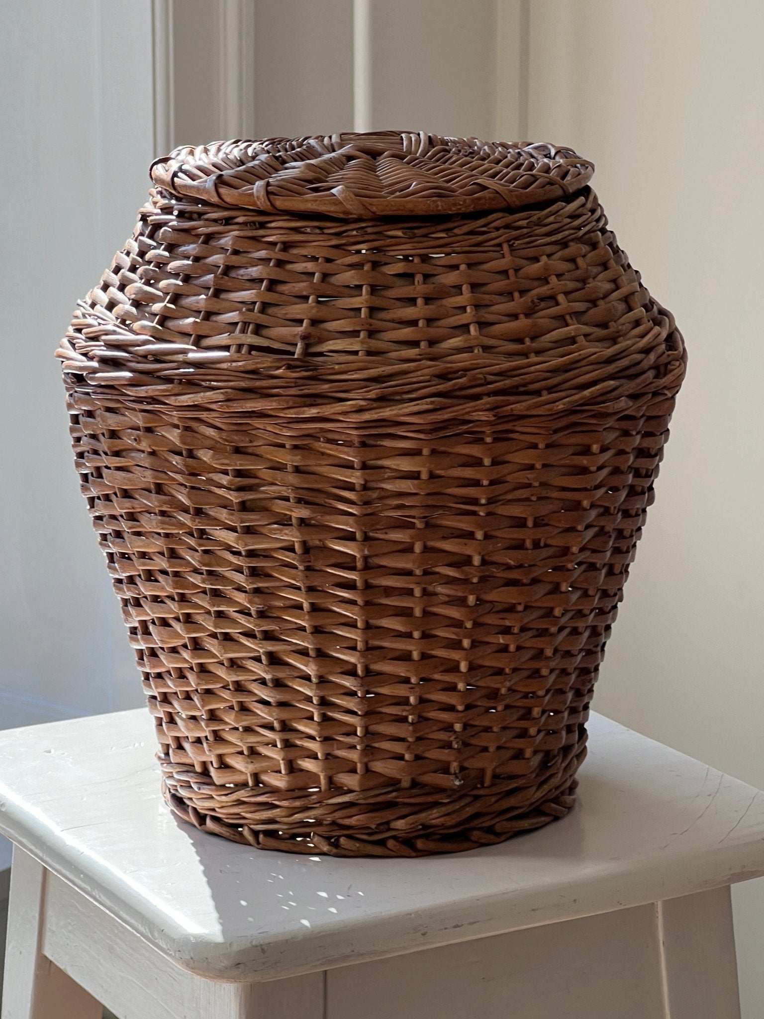 Lidded wicker basket - NEROLI