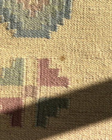 Lilac and blue flatweave rug - NEROLI