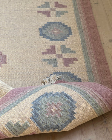 Lilac and blue flatweave rug - NEROLI