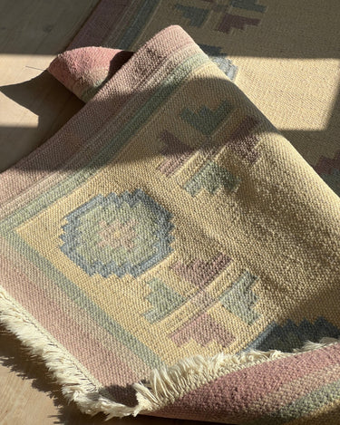 Lilac and blue flatweave rug - NEROLI
