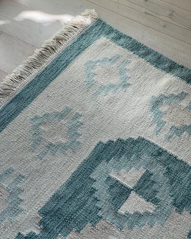 Mint flatweave rug - NEROLI