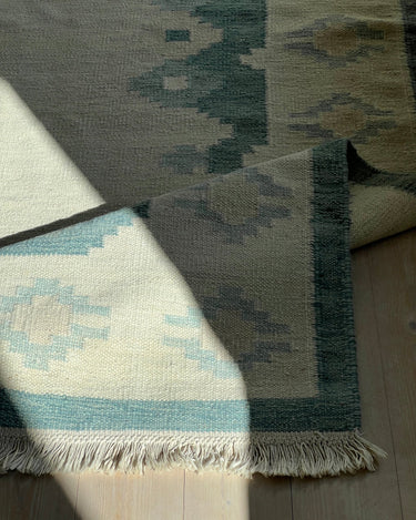 Mint flatweave rug - NEROLI