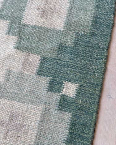Mint green flatweave rug - NEROLI