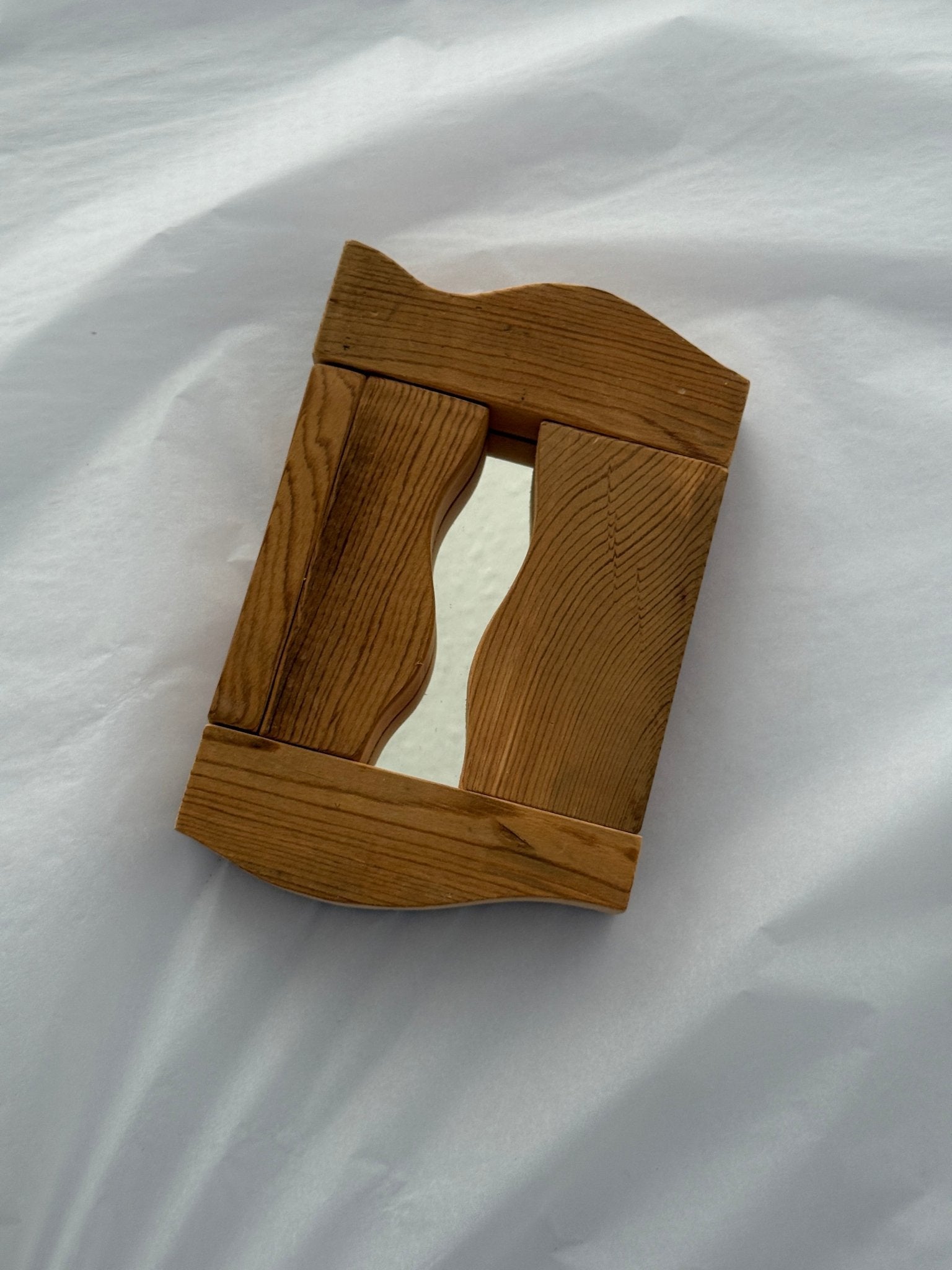 Mirror 1 - NEROLI