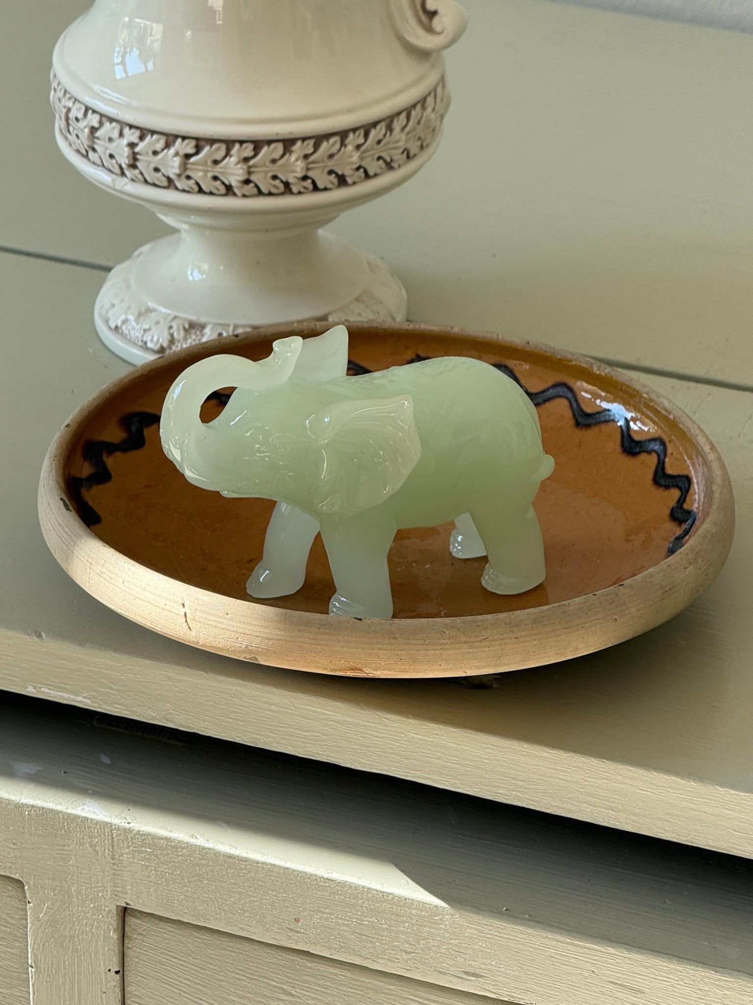 Nephrite jade elephant #1 - NEROLI