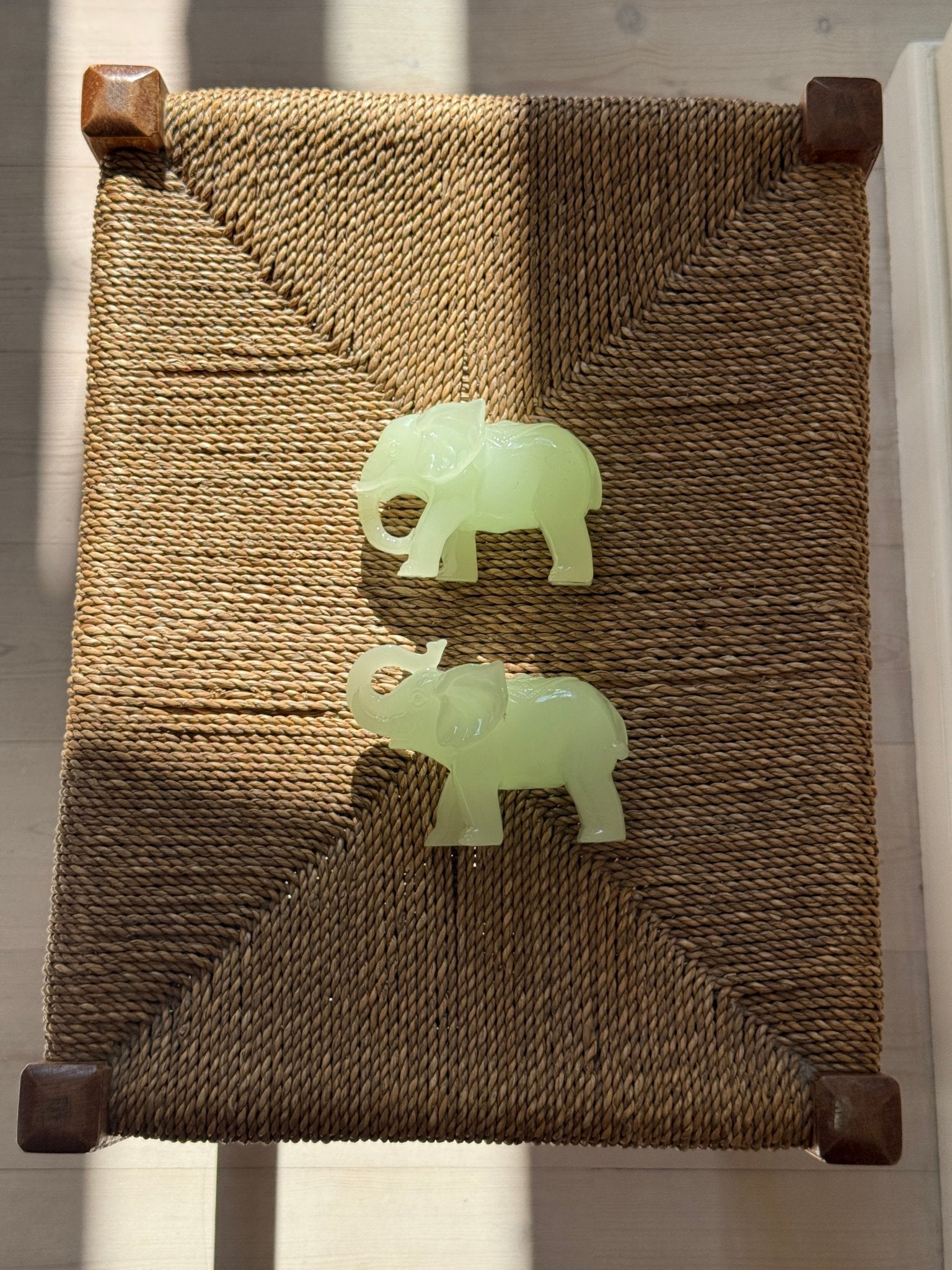 Nephrite jade elephant #2 - NEROLI